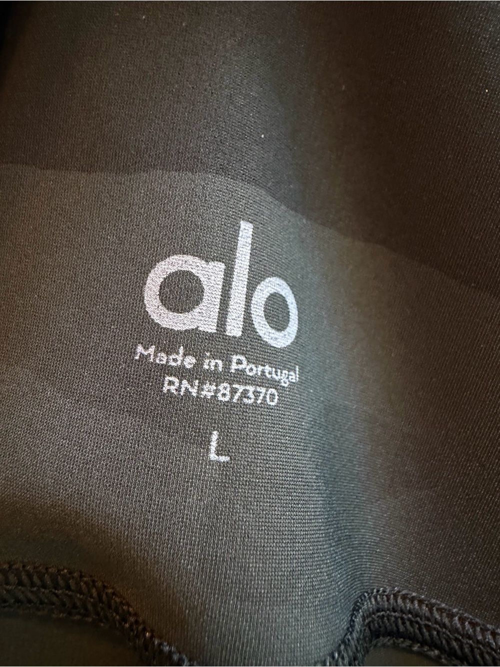 ALO Yoga Black Camo High-Rise Leggings - Picture 4 of 6